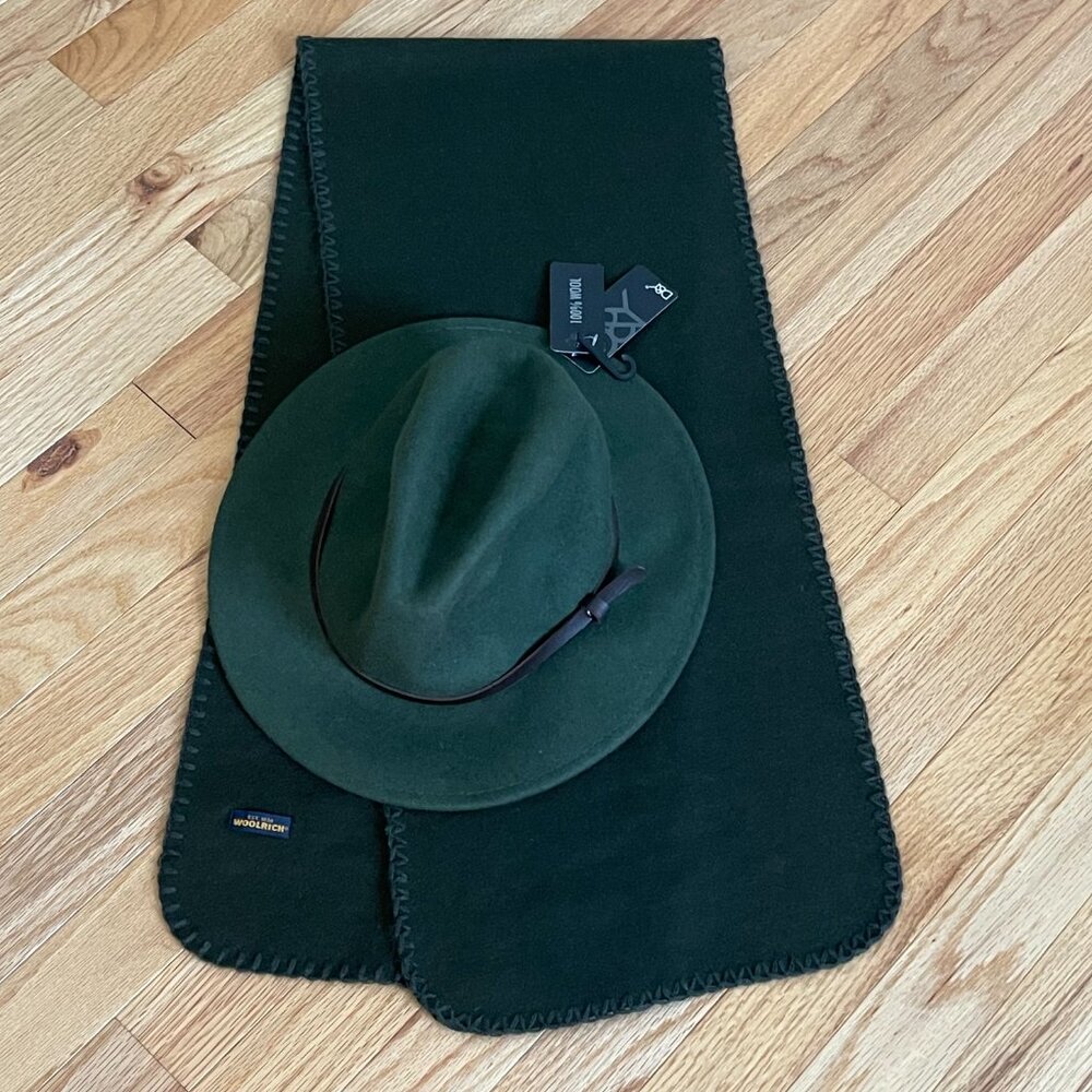 Men's Woolrich scarf & David and Young Hat combo